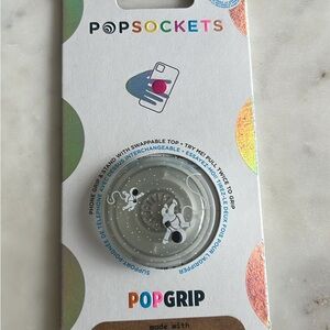 NWT PopSocket Gray Astronaut Swirl Phone Grip
